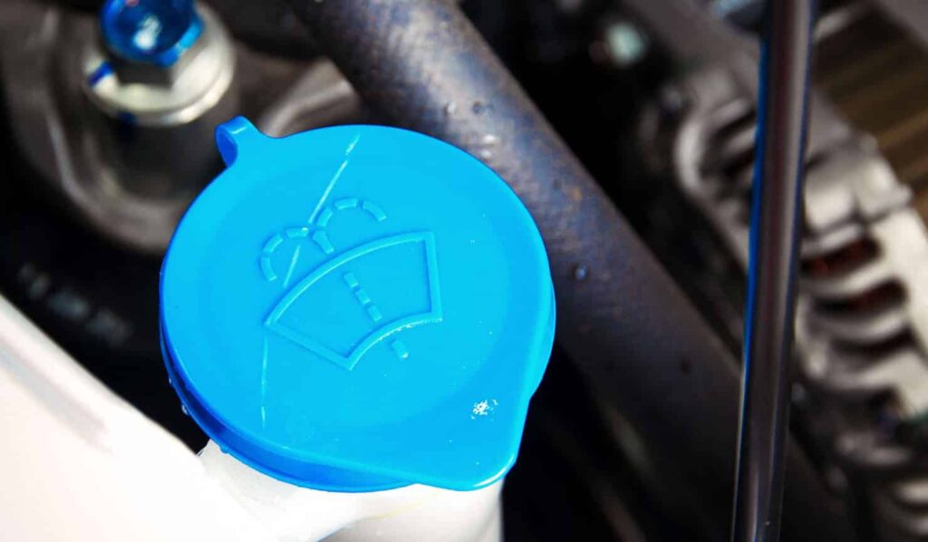 Бак для омивача скла