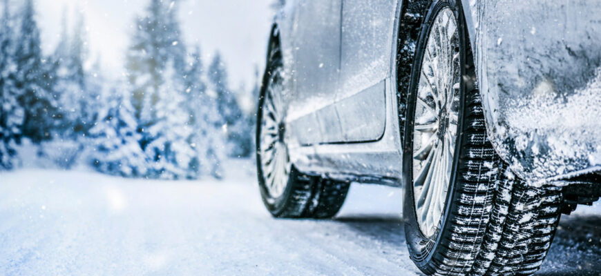 Машина в зимку