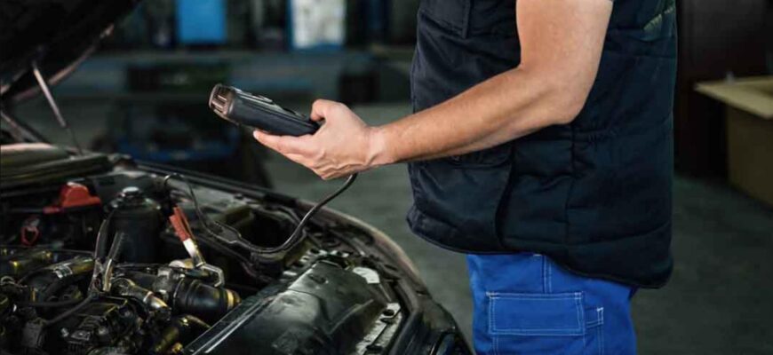 Як працюють універсальні діагностичні сканери для авто?