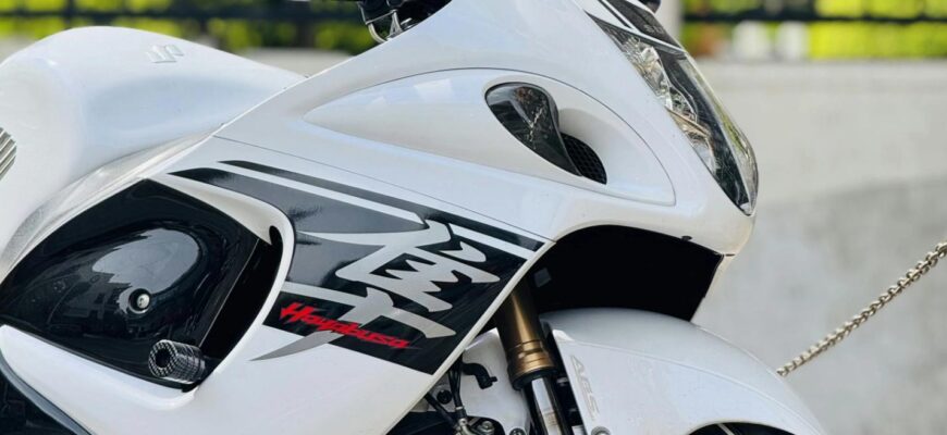 Чому вигідно купувати мотозапчастини в Польщі