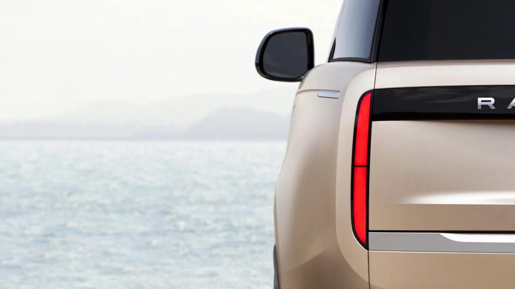 PEERLESS REFINEMENT AND LUXURY