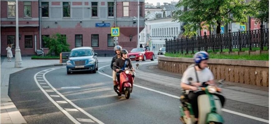 Техника безопасного вождения скутера в городском потоке