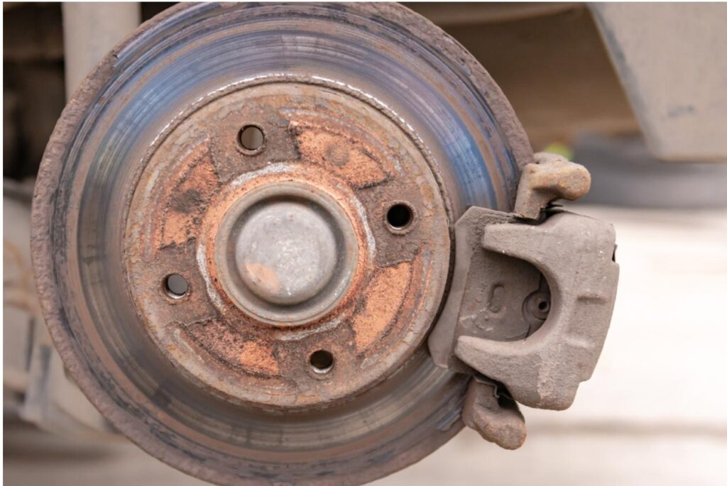 Коли потрібно міняти гальмівні диски?