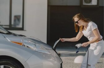 Домашние зарядные станции для электромобилей: какой набор функций обязателен?