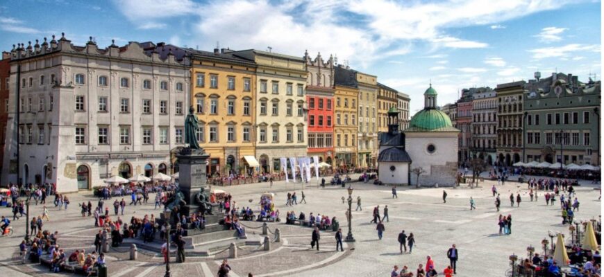 Новий рівень міжнародних перевезень: Ukrpas.ua оптимізував рейси Краків Київ автобус для швидкого повернення додому