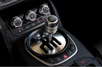 Чому варто навчатися водінню на механічній коробці передач