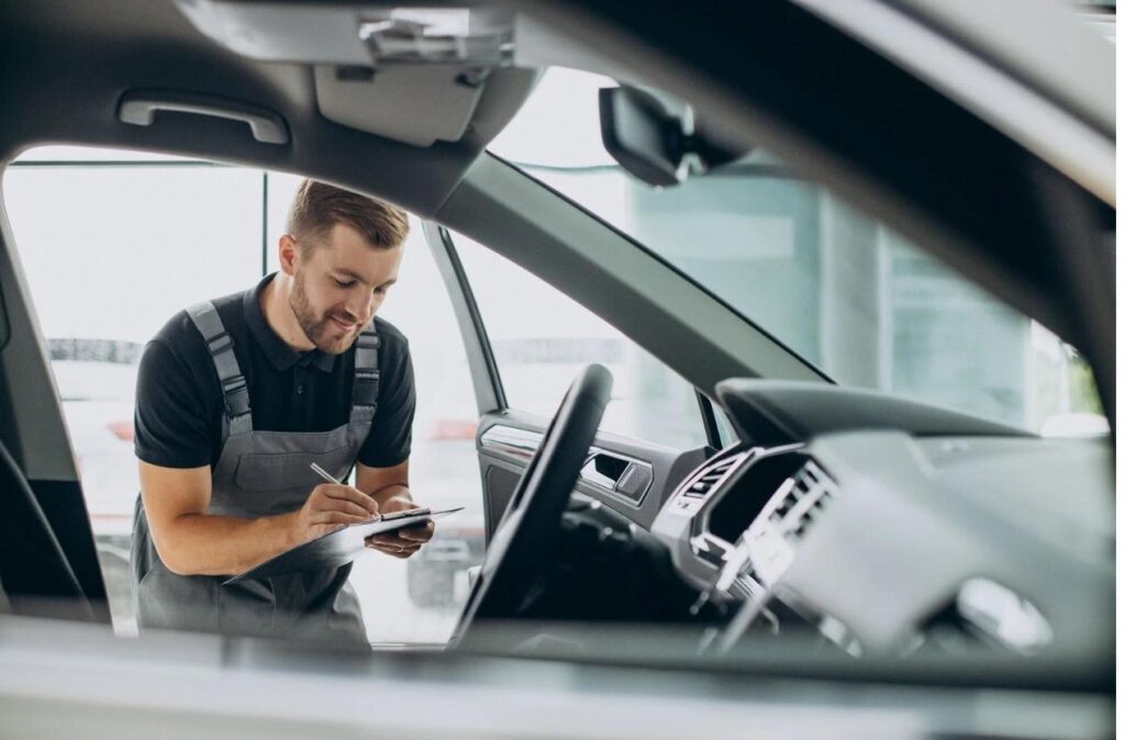 Перевірка салону та додаткових опцій